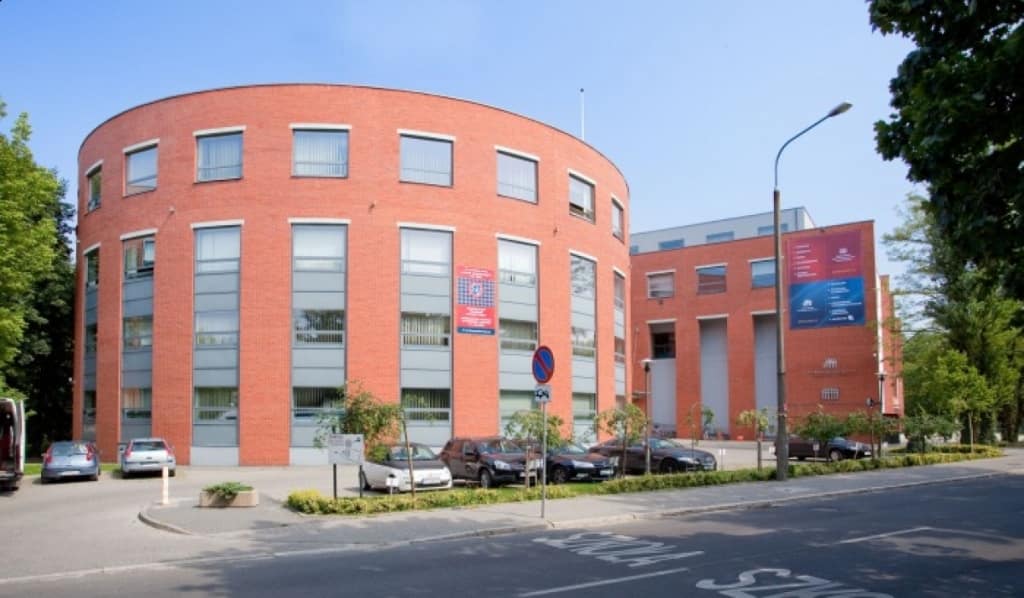 COLLEGIUM DA VINCI 4