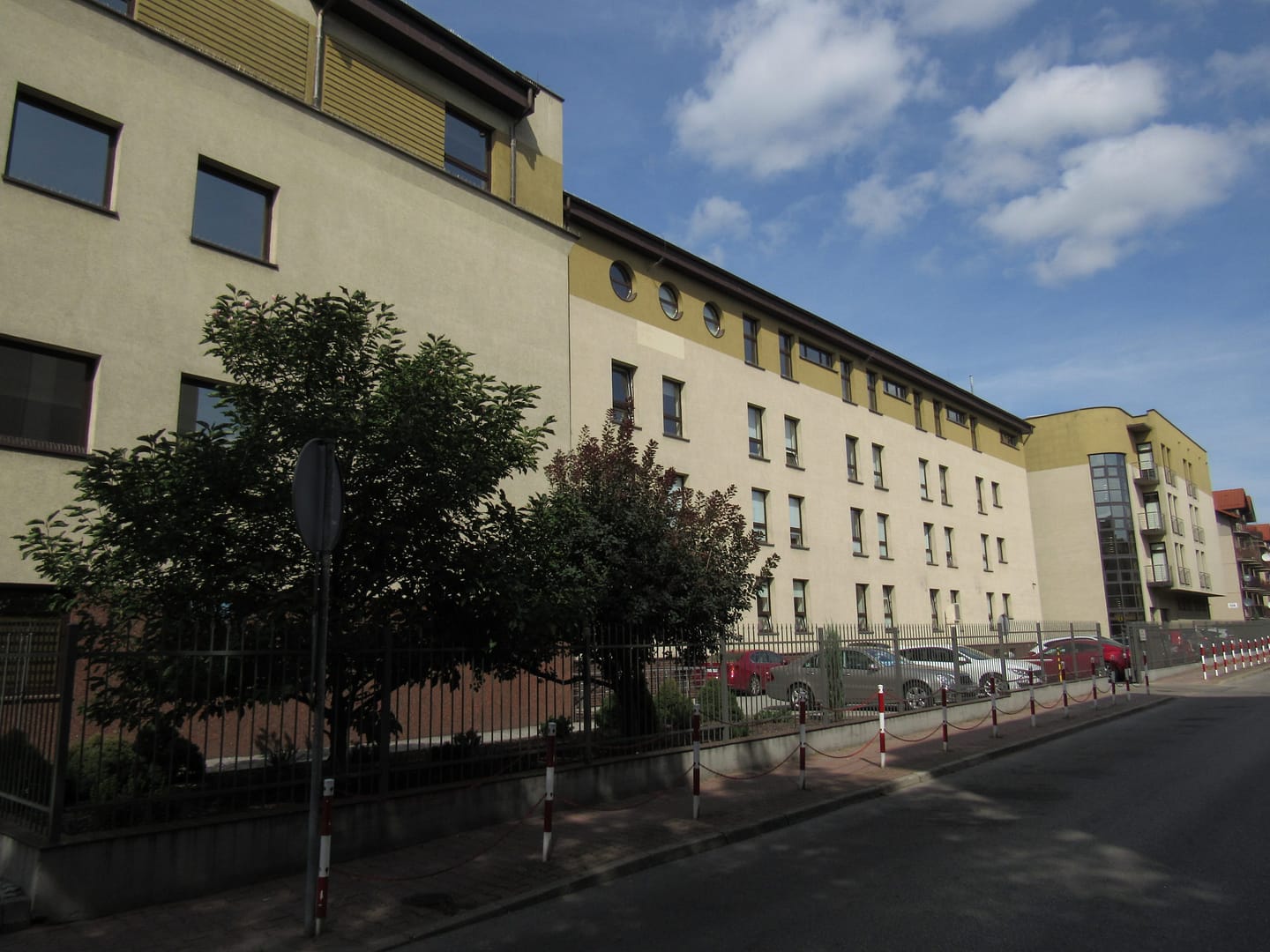 АКАДЕМИЯ БИЗНЕСА В ДОМБРОВЕЙ ГУРНИЧЕЙ 12