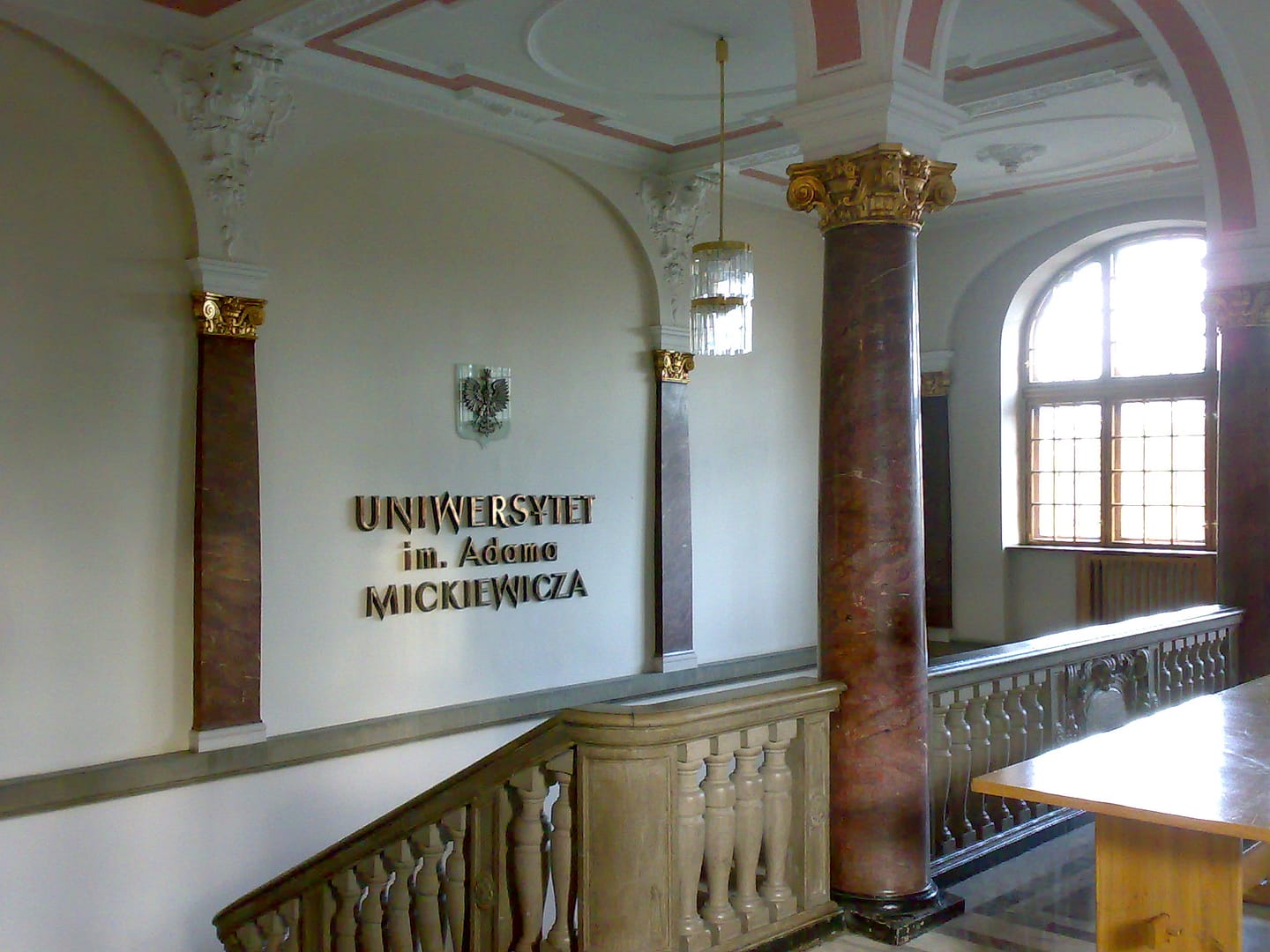 УНИВЕРСИТЕТ АДАМА МИЦКЕВИЧА 4