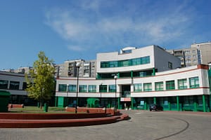 УНИВЕРСИТЕТ ЛАЗАРСКОГО 8