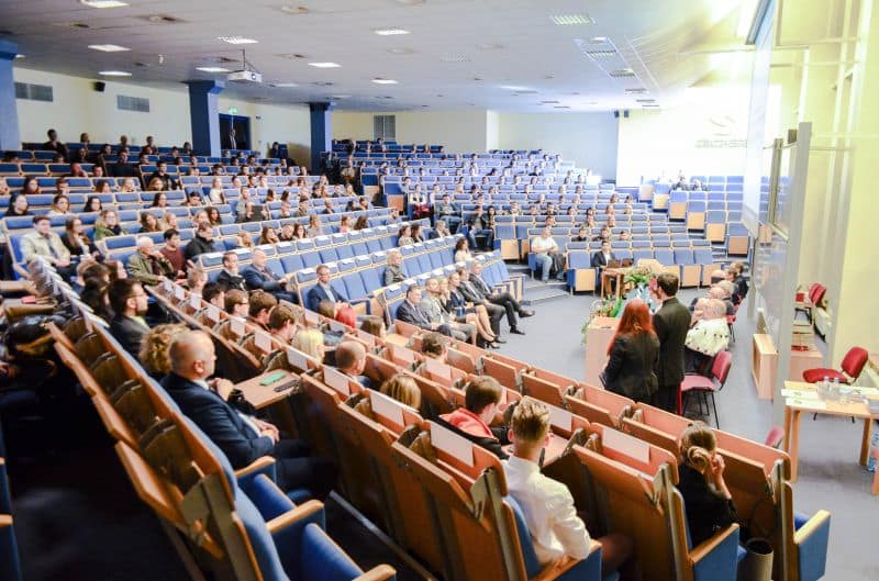 ЭКОНОМИЧЕСКО-ГУМАНИТАРНЫЙ УНИВЕРСИТЕТ в Варшаве 2